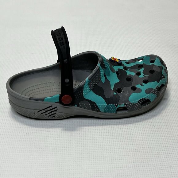 Disney Parks Star Wars Mandalorian Crocs Adult Womens 10 Mens Size 8 Camo Clogs - Picture 9 of 12